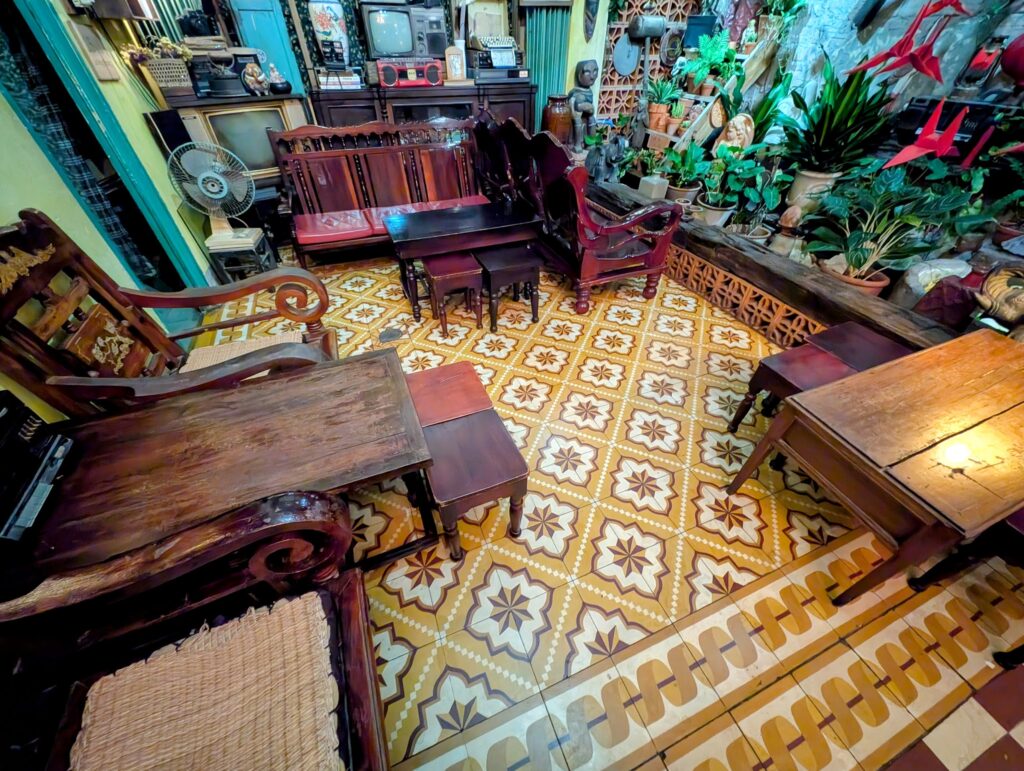 NAM house Cafe